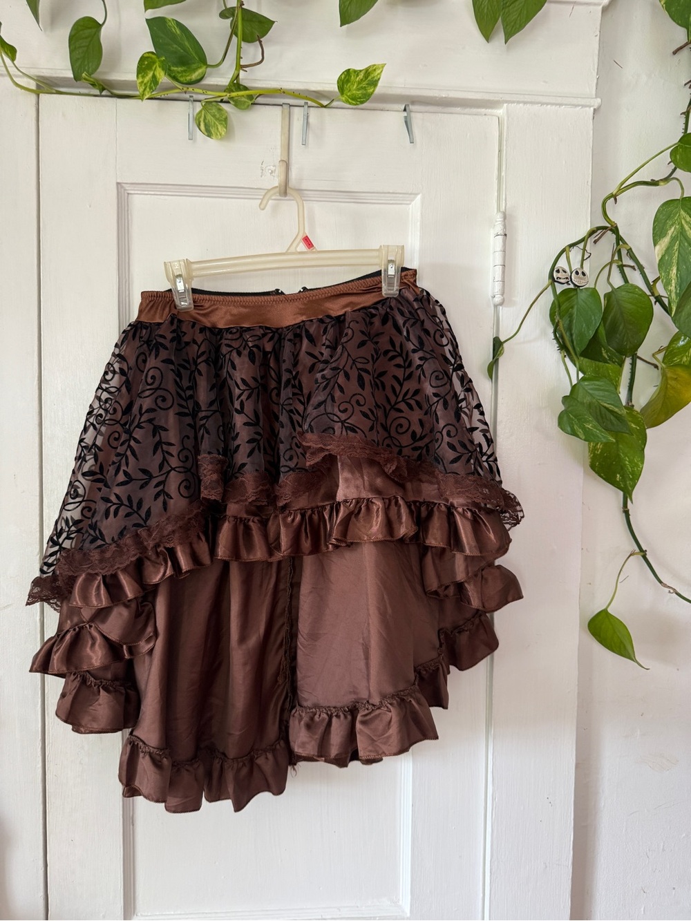 High-Low Ruffled Lace-Overlay Skirt in Brown